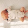 contro la sids nella culla a pancia in si