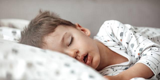 Apnee bambini nel sonno: cosa fare per migliorarle?