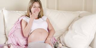 la stanchezza è uno dei primi sintomi della gravidanza
