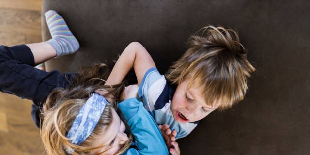 Cosa fare se il bambino è aggressivo?