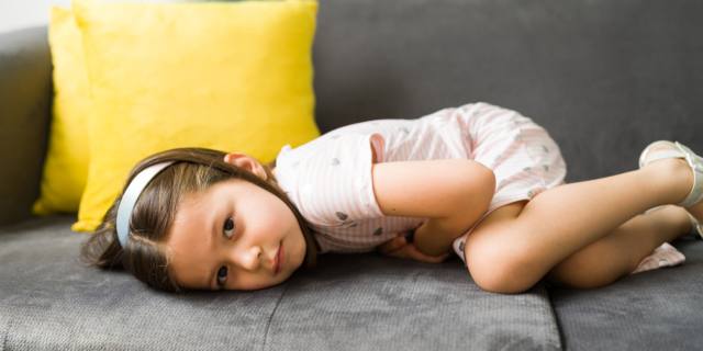 Come capire se il bambino ha davvero mal di pancia o è una scusa? 