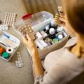 I farmaci scaduti vanno tolti dalla cassetta dei farmaci e snaltini nel modo corretto
