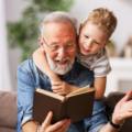Il long Covid può colpire tutti, ma i rischi sono soprattutto per gli anziani, come i nonni