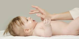 La pelle del neonato è delicata e va trattata con prodotti specifici