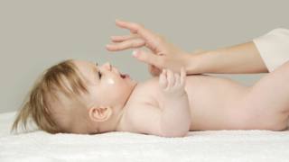 La pelle del neonato è delicata e va trattata con prodotti specifici
