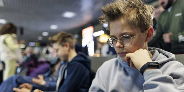 Attenzione agli schermi sui bambini: possono sviluppare il disturbo ossessivo compulsivo