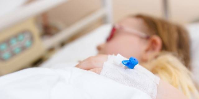 Bimba morta per encefalite, le cause della malattia