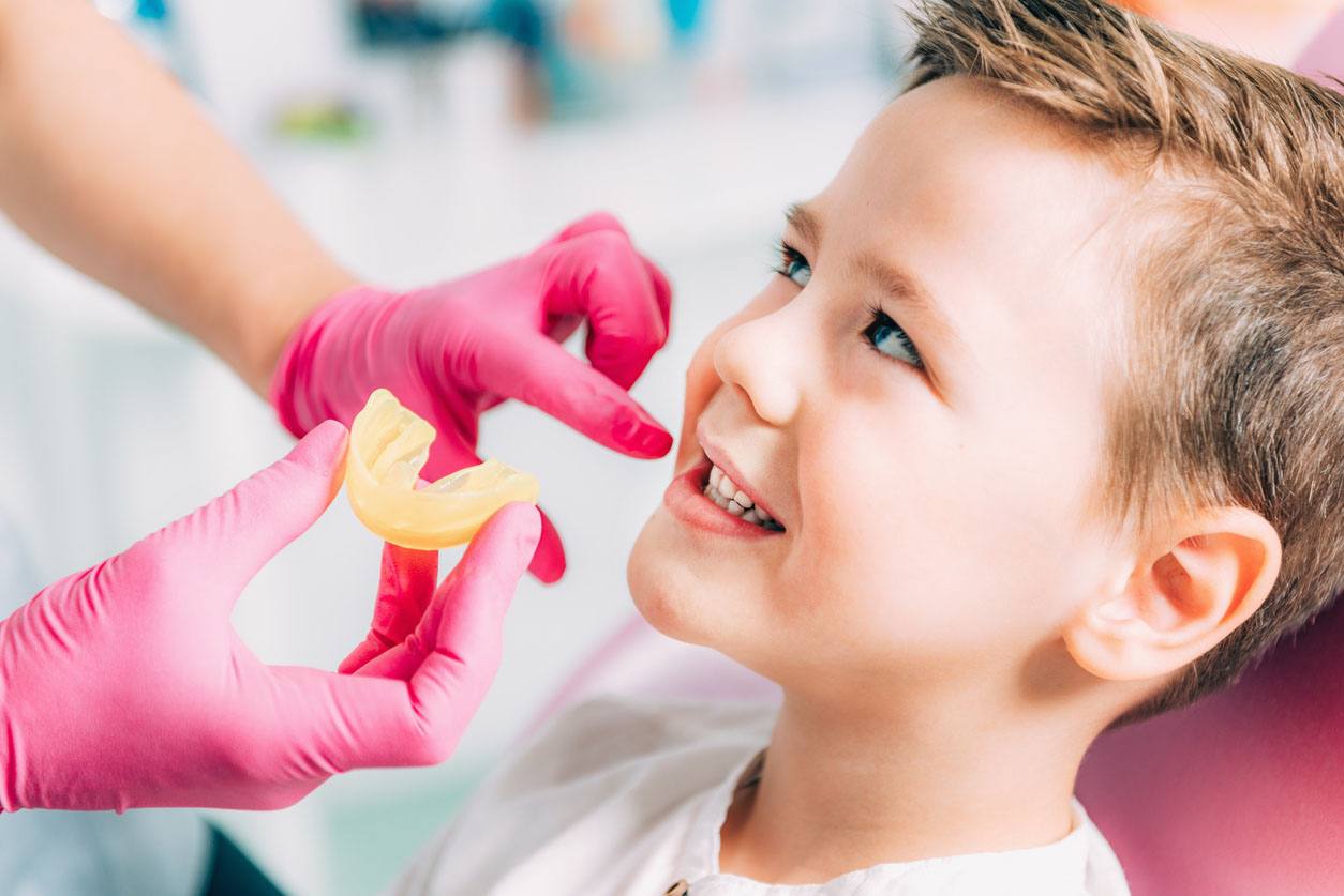 Apparecchio denti per bambini: metterlo subito aiuta la respirazione orale  e migliora la salute gengivale 