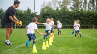 È importante che i bambini comincino a praticare sport fin da piccoli. Ecco quali sport scegliere per i bambini