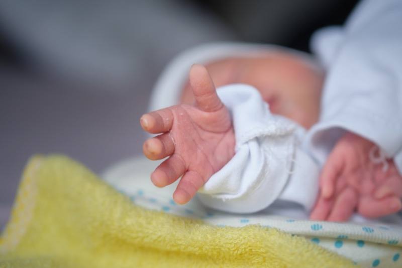 Lavaggi nasali neonato e bambino: quando iniziare, come farli e perché sono  indispensabili 