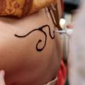 Sono molte le mamme e i papà vip che si fanno un tatuaggio dedicato ai figli. Quali sono e scopri se vuoi lasciarti ispirare