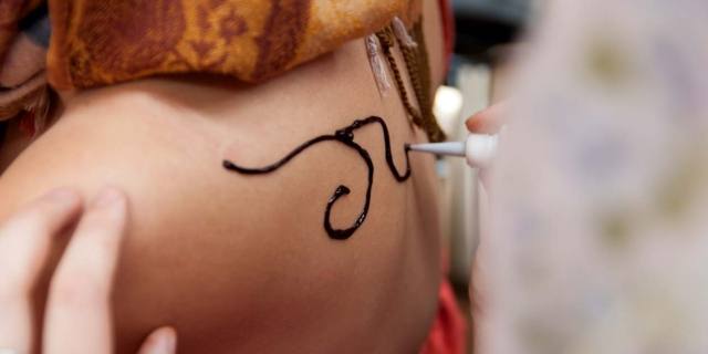 Tatuaggi dedicati ai figli: i più belli delle star