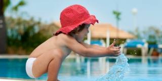 Sicurezza in piscina e al mare: le regole fondamentali per tutelare i bambini