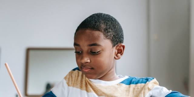 Tante idee utili per incoraggiare i bambini a svolgere i compiti delle vacanze