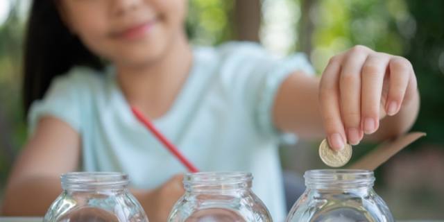 Reddito di infanzia e bonus gioventù: come richiederli e chi può fare domanda