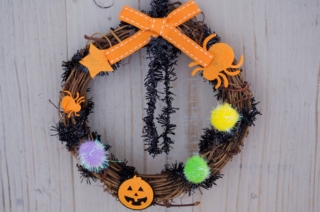 Trick,Or,Treat,Sign,On,Door Trick,Or,Treat,Sign,On,Door
