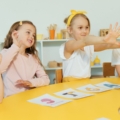 Come insegnare l'inglese ai bambini piccoli e grandi: metodi e giochi infallibili