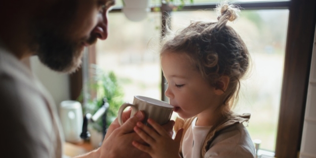 Come eliminare il catarro in gola nei bambini e nei neonati