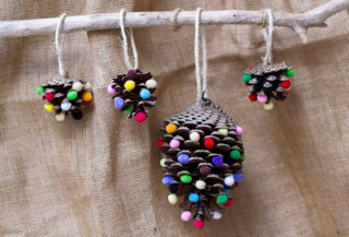 Christmas,Artistic,Ornaments,Made,With,Recycled,And,Natural,Elements Christmas,Artistic,Ornaments,Made,With,Recycled,And,Natural,Elements