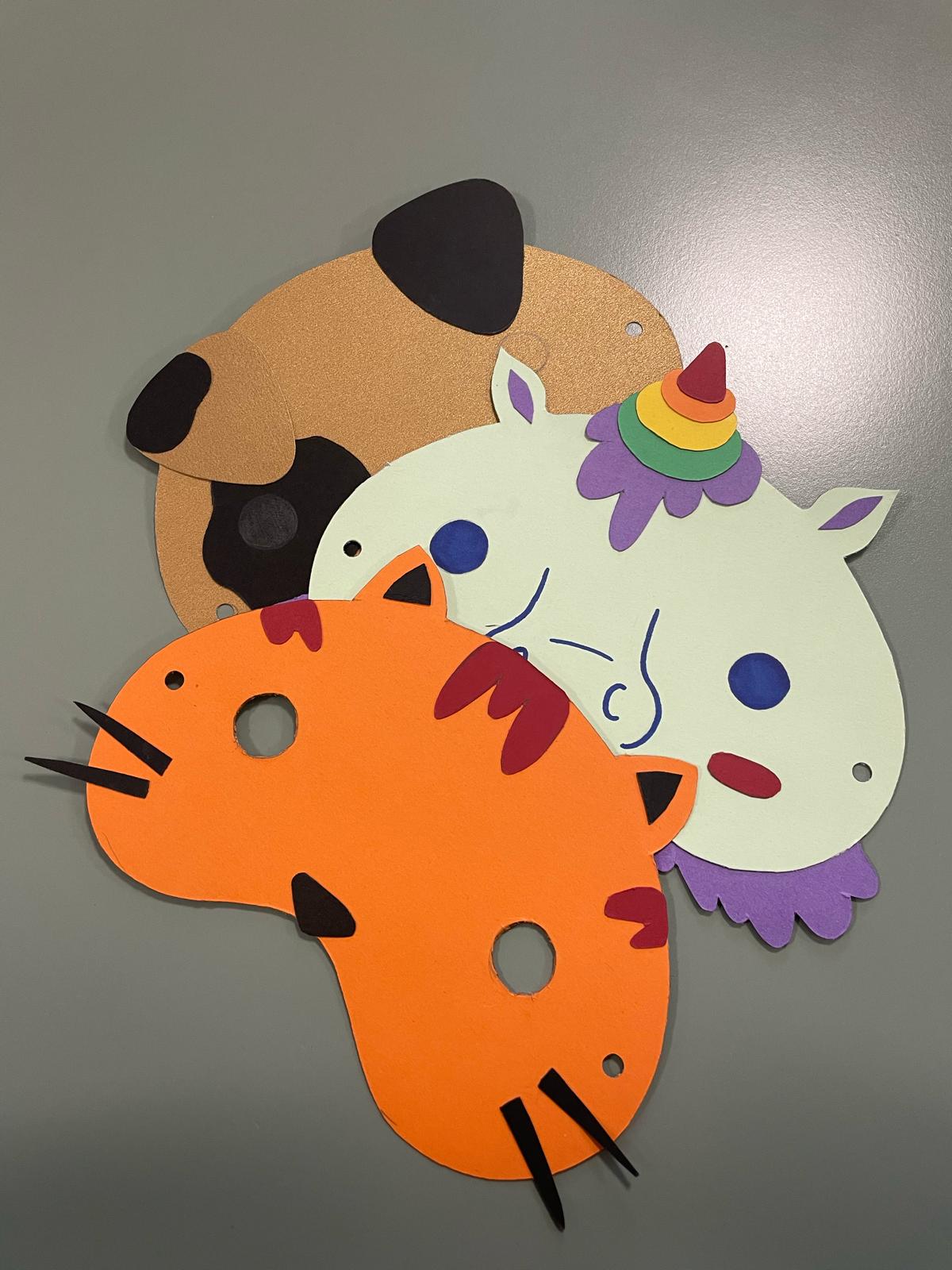 Maschera carnevale con stelline da colorare - Mamma e Bambini