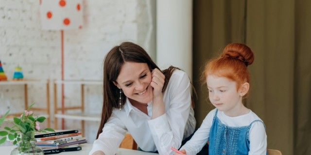 Quando i bambini hanno bisogno di ripetizioni? Tutto sull’aiuto nei compiti dei nostri figli
