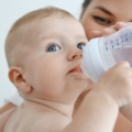 quando dare acqua al neonato
