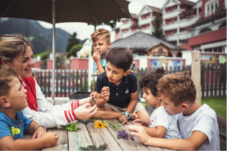 bambini cavallino bianco bambini cavallino bianco