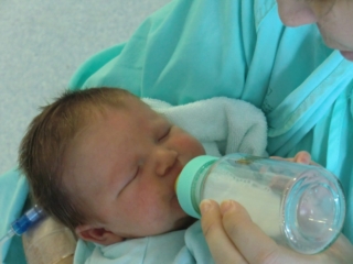Latte materno: l’appello delle banche del latte, come donarlo e chi ne può usufruire