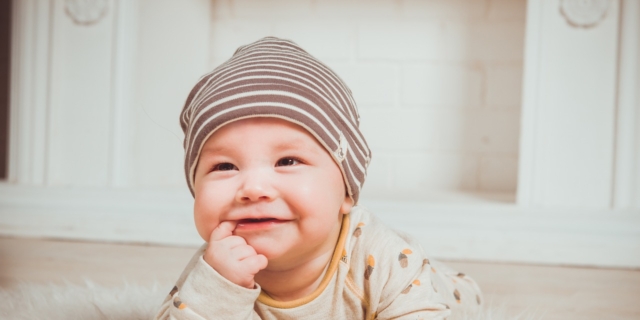 Denti da latte, quanti sono e quando iniziano a cadere?