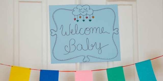 Inviti baby shower: le idee originali per la festa tra parenti e amici