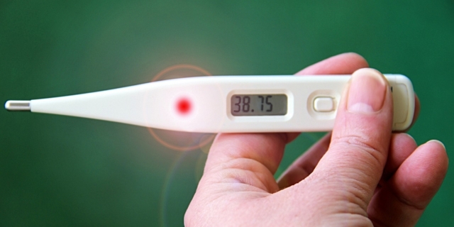 Influenza 2025, picco superato: sintomi, durata e cure secondo il virologo Pregliasco