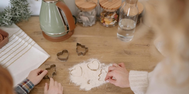Come tenere i bambini impegnati durante le feste di Natale: 19 idee originali