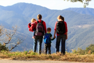 Montagna con bambini escursione