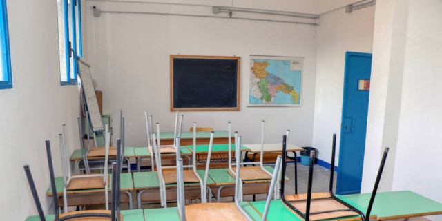 Verona: studente si rifiuta di salire la scala arcobaleno, difeso dai genitori. Il parere della psicologa