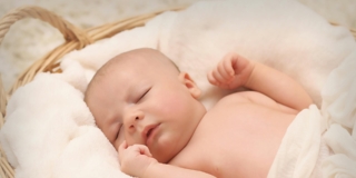 Come far addormentare un neonato: la guida completa
