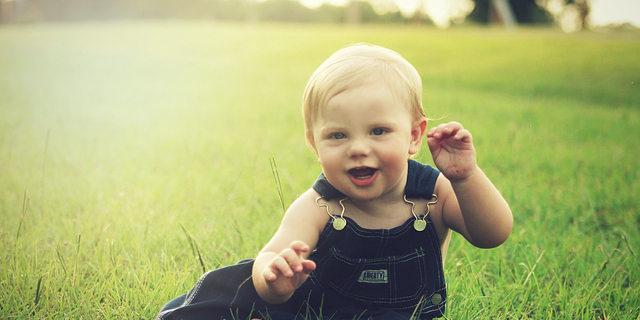 Vitamina D ai neonati e ai bambini: a cosa serve e fino a quando darla