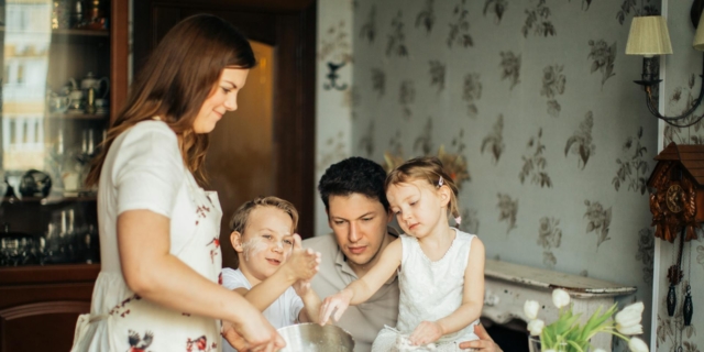 Conciliazione famiglia-lavoro e divisione carichi familiari