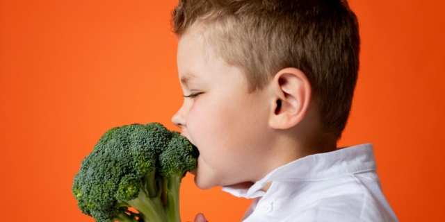 Dieta vegana: si può proporre ai bambini?