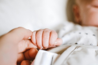 Riflessi neonatali: quali sono e quando vanno controllati