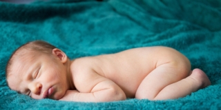 Fossetta sacrale del neonato: cos’è e quando preoccuparsi