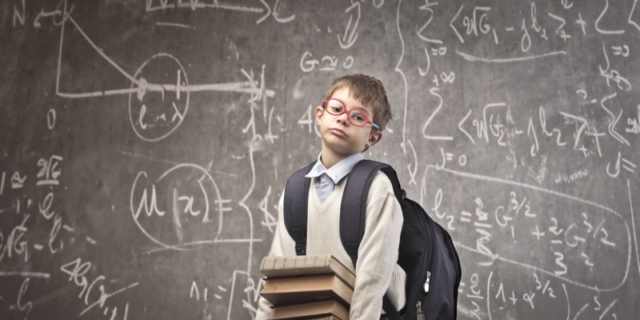 Zaini troppo pesanti: come proteggere la schiena dei bambini