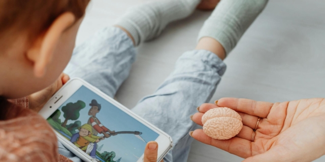Il fenomeno Brain Rot e come tutelare i bambini