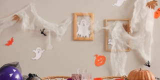 Tavola di Halloween: le decorazioni fai da te da far realizzare ai bambini Tavola di Halloween: le decorazioni fai da te da far realizzare ai bambini