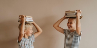 Altezza bambini: come si fa a sapere se il proprio figlio sta crescendo bene e quanto sarà alto