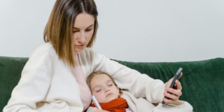 Congedo parentale 2026: le nuove regole per la malattia dei figli fino a 14 anni Congedo parentale 2026: le nuove regole per la malattia dei figli fino a 14 anni