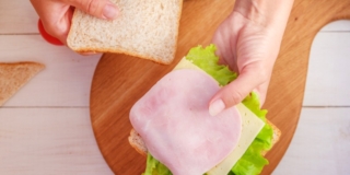 Si può dare il prosciutto cotto ai bambini?