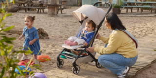 Joolz Aer2 Calming beige limited edition_Life happen around the stroller 1