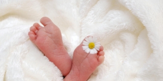 Nomi per bambine ispirati alla primavera: i più belli