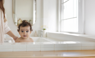 Bagnetto del bebè, una coccola di dolcezza