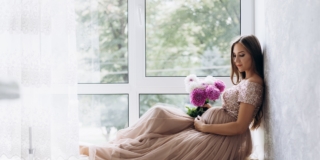 Look da cerimonia in gravidanza: idee utili e di stile